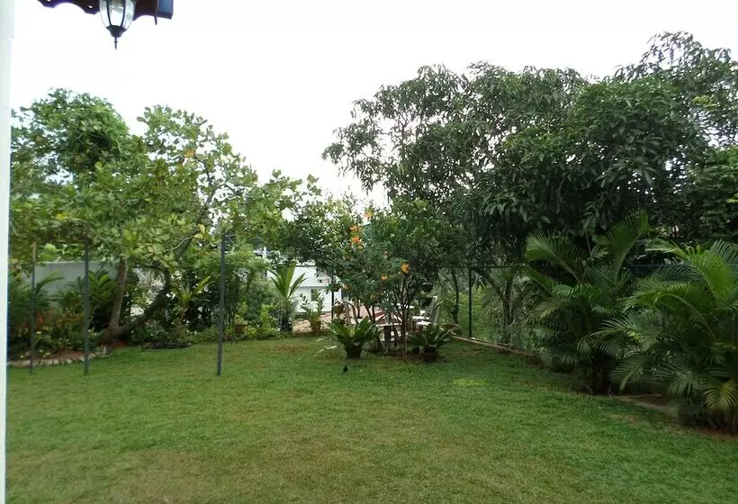 Hotel Kandy Moon Hills