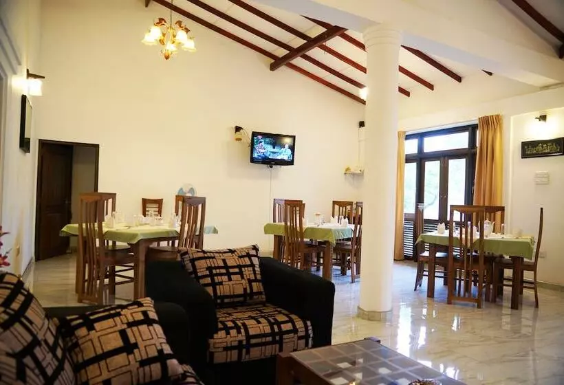 Hotel Kandy Moon Hills