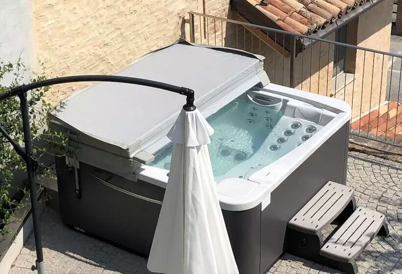 هتل Borgo Vecchio Locanda Di Charme