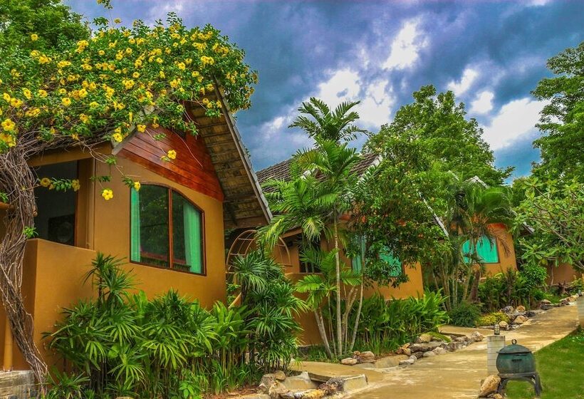 Hotel Eoutfitting Pai Resort