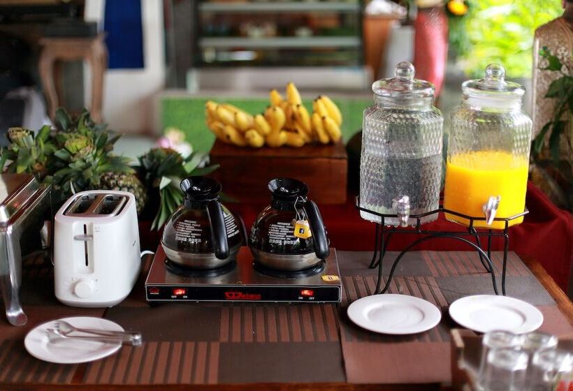 Hotel Eoutfitting Pai Resort