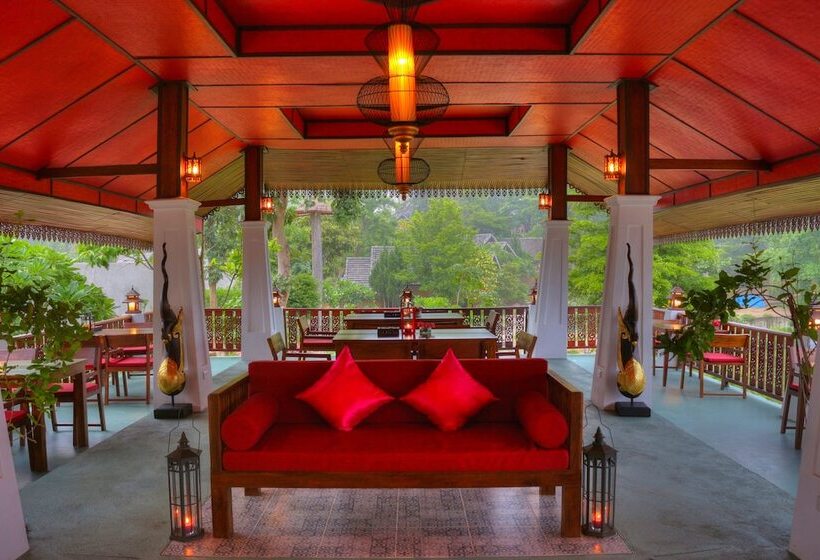 Hotel Eoutfitting Pai Resort