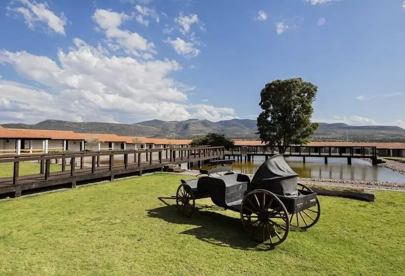 בית מלון כפרי Hacienda Los Picachos Spa & Pádel