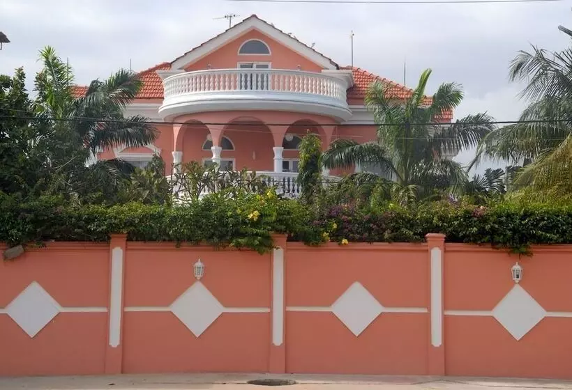 هتل Hôtel Casa Cornelia