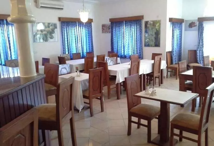 هتل Hôtel Casa Cornelia