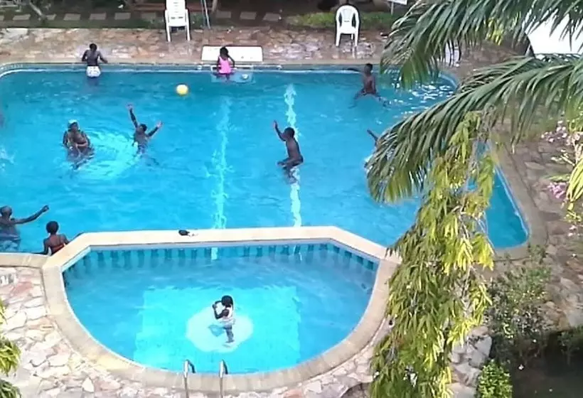 هتل Hôtel Casa Cornelia