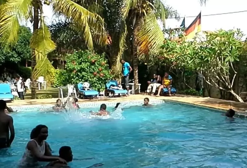 هتل Hôtel Casa Cornelia