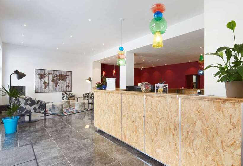 هتل Kyriad Marseille Blancarde Timone