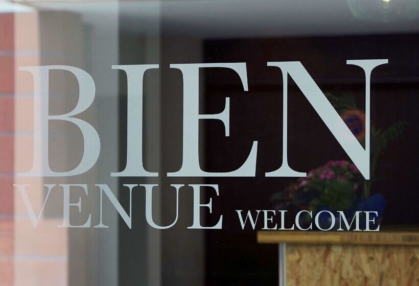 هتل Kyriad Marseille Blancarde Timone