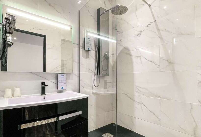 هتل Kyriad Marseille Blancarde Timone