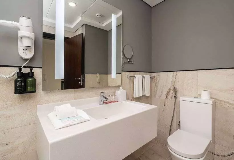 هتل Ramada By Wyndham Dubai Barsha Heights