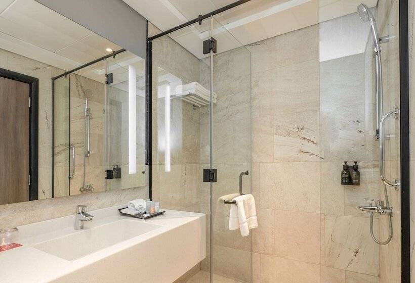 هتل Ramada By Wyndham Dubai Barsha Heights