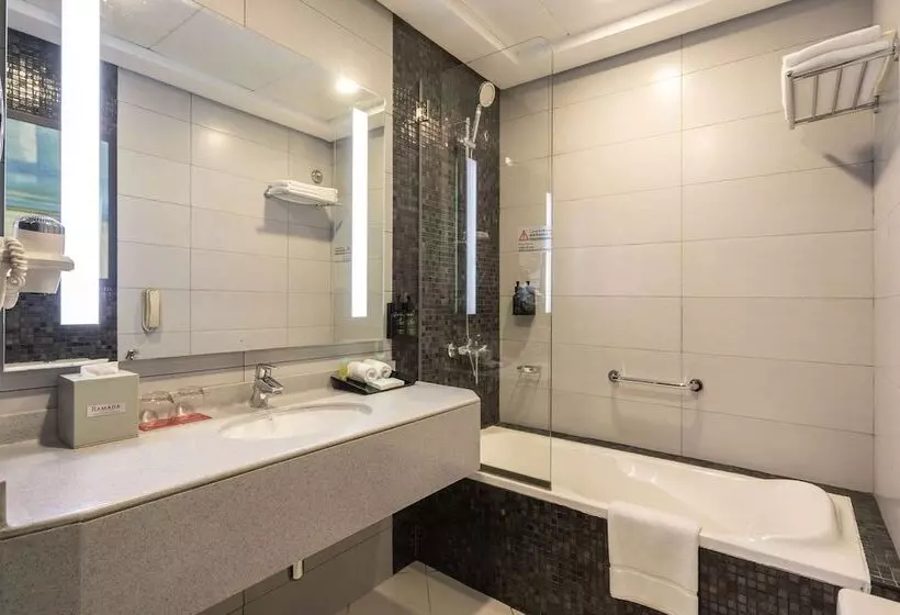 هتل Ramada By Wyndham Dubai Barsha Heights