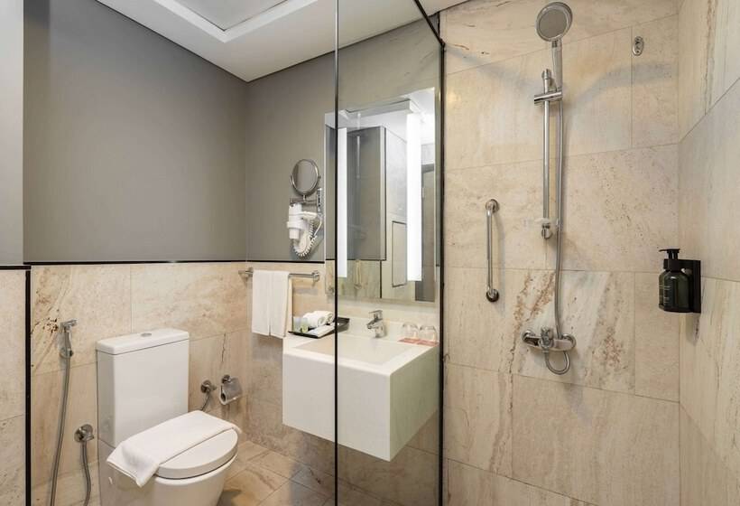 هتل Ramada By Wyndham Dubai Barsha Heights