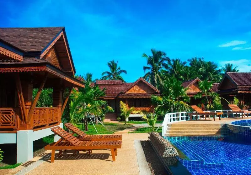 Отель Sangsawan Palace Khaolak Resort