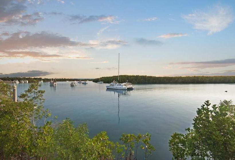 モーテル Hinchinbrook Resorts