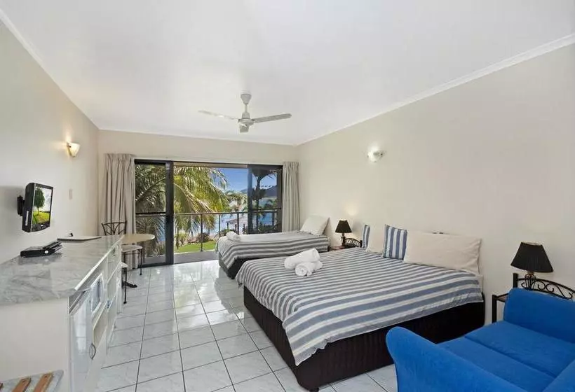 Мотель Hinchinbrook Resorts