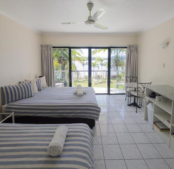 モーテル Hinchinbrook Resorts