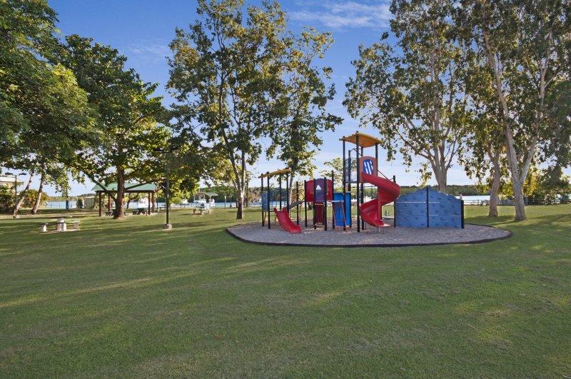 モーテル Hinchinbrook Resorts