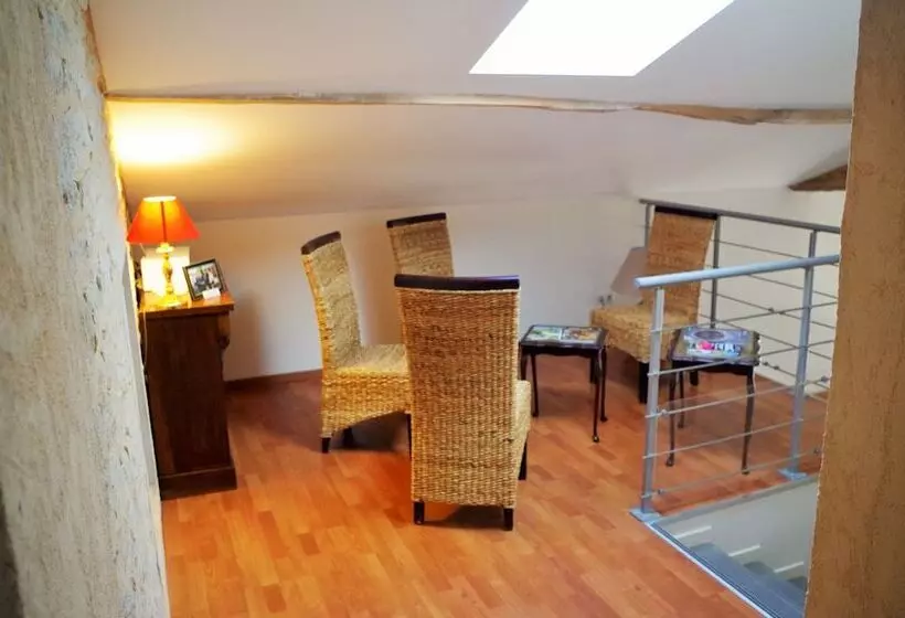 פנסיון Domaine Joseph Lafarge Wine Resort B&b