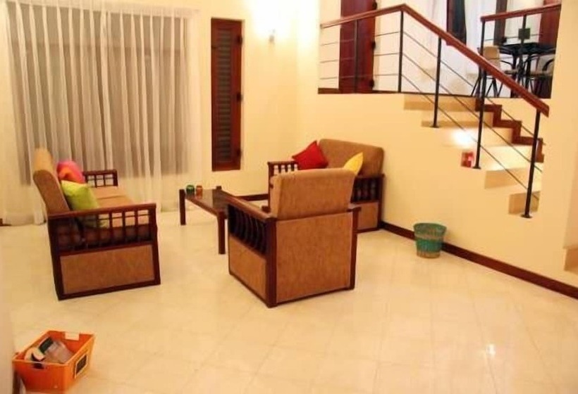 פנסיון Saladura Villa