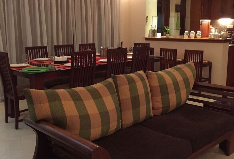 פנסיון Saladura Villa