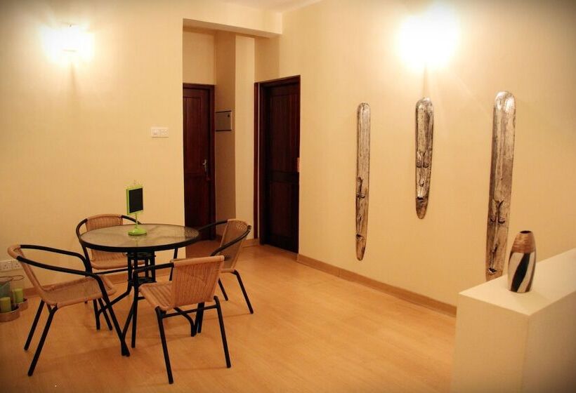 פנסיון Saladura Villa