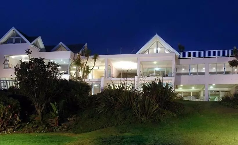 פנסיון The Pink Lodge On The Beach