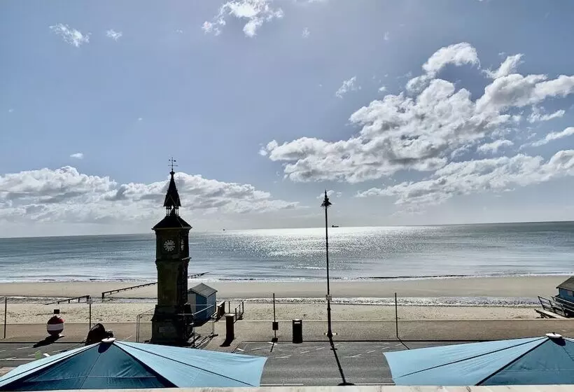 ペンション Waterfront Inn