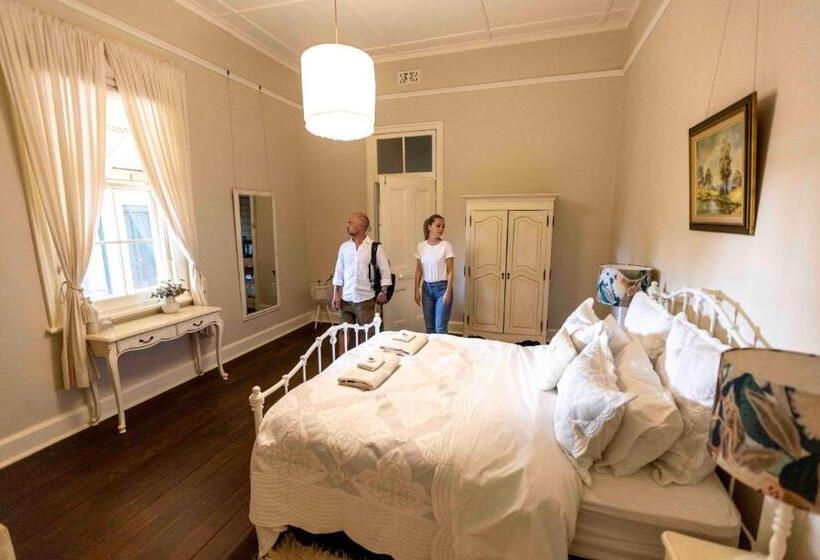 膳宿费 Wooleen Station