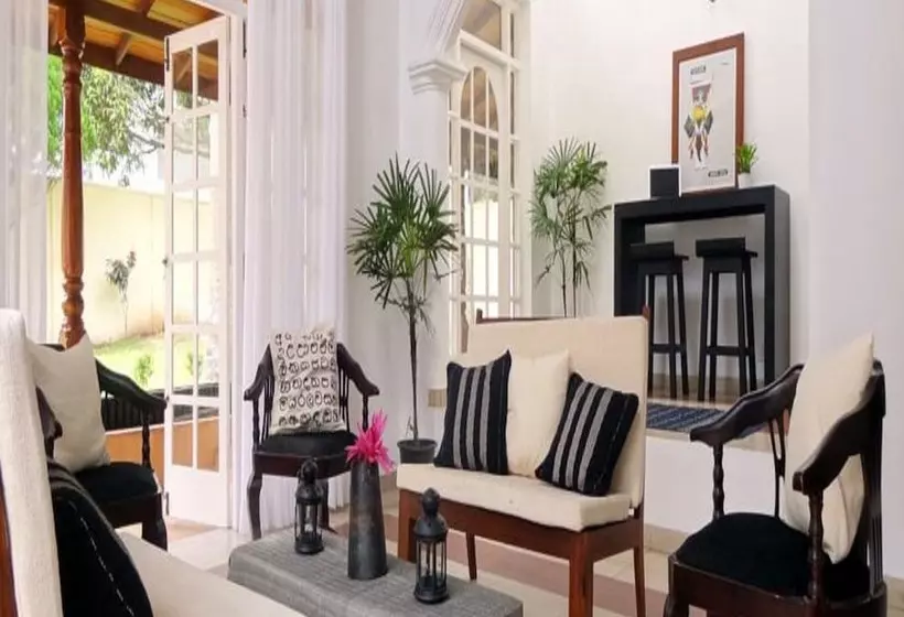 فندق صغير Olu Colombo Villa