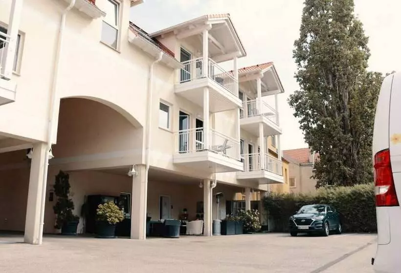 Vienna Airport Residences