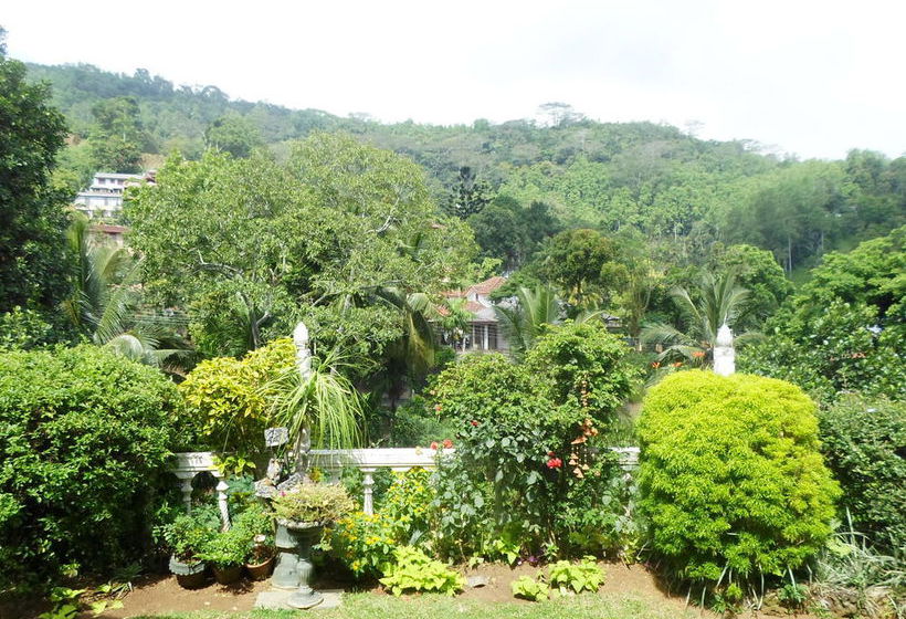 Bed and Breakfast Kandy Greenview Boutique