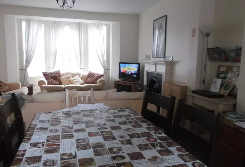 Fairman House  Hostel