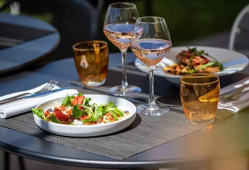 Ac Hotel By Marriott Marseille Prado Vélodrome