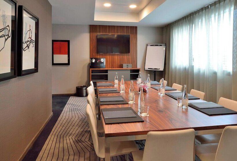 Ac Hotel By Marriott Marseille Prado Vélodrome