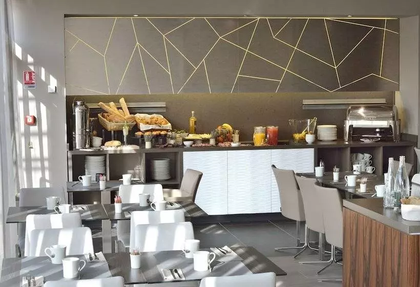 Ac Hotel By Marriott Marseille Prado Vélodrome