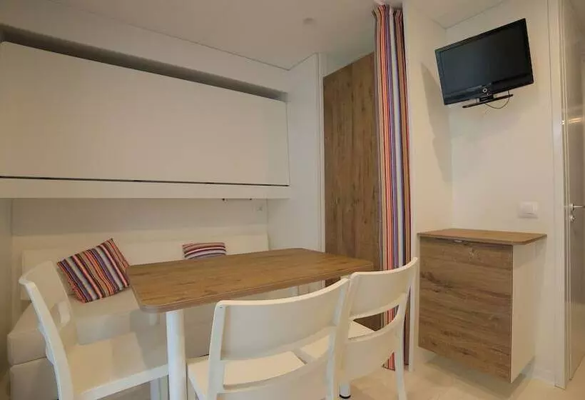 Отель Camping Waikiki