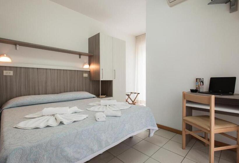 בית מלון כפרי Consul   Family