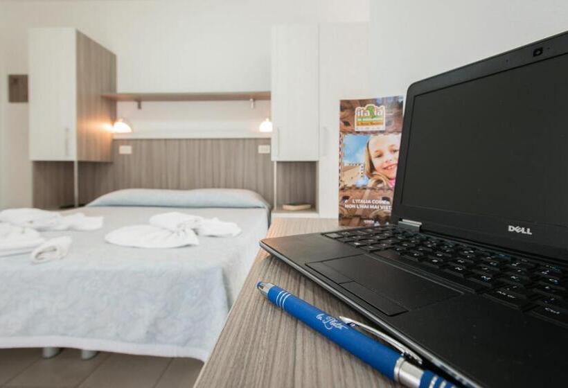 בית מלון כפרי Consul   Family