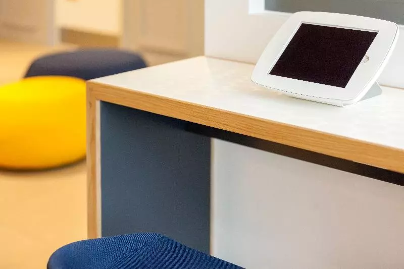 Hotel Holiday Inn Express St. Albans   M25, Jct.22