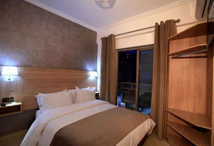 Ichbilia فندق اشبيلية