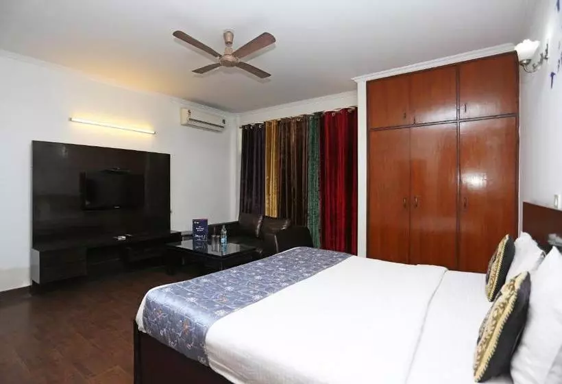 ホテル Oyo Rooms Sikanderpur Metro Dlf Phase 2