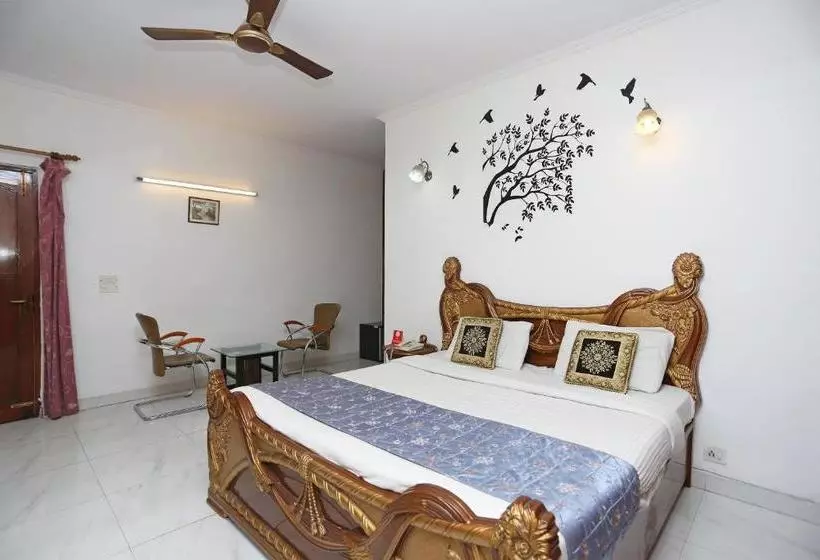 ホテル Oyo Rooms Sikanderpur Metro Dlf Phase 2