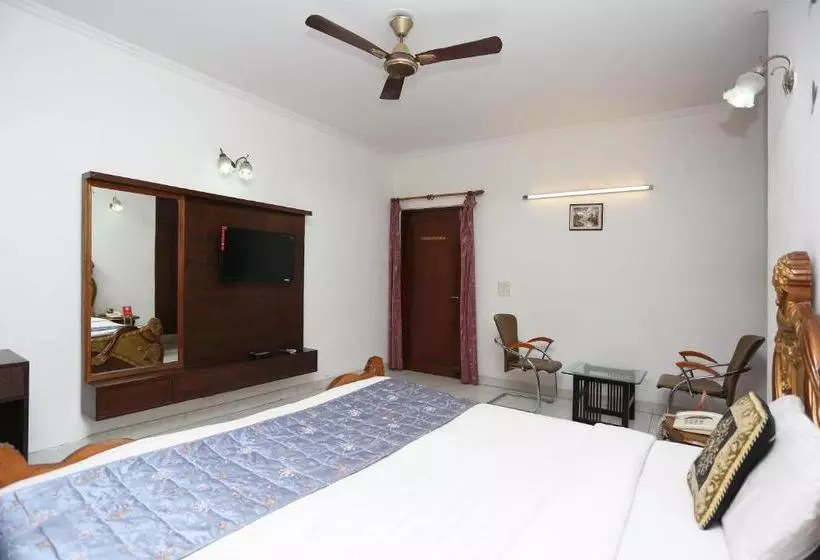 ホテル Oyo Rooms Sikanderpur Metro Dlf Phase 2