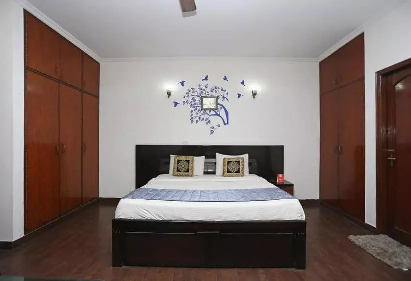 ホテル Oyo Rooms Sikanderpur Metro Dlf Phase 2