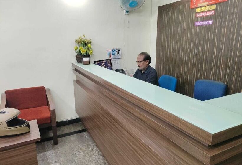 בית מלון כפרי Panasia Residency