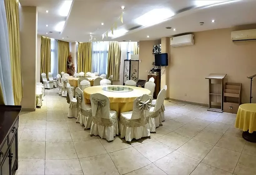 호텔 Robinhood Inn