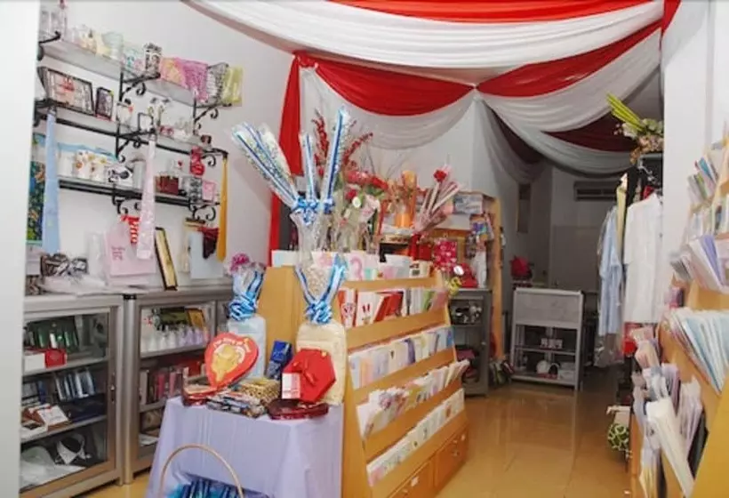 호텔 Robinhood Inn