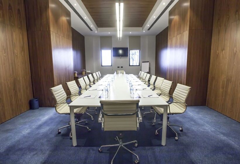 ホテル Royal Tulip Skikda